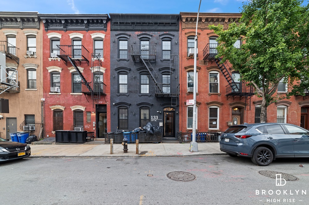 23rd St - Greenwood 4 Unit Building