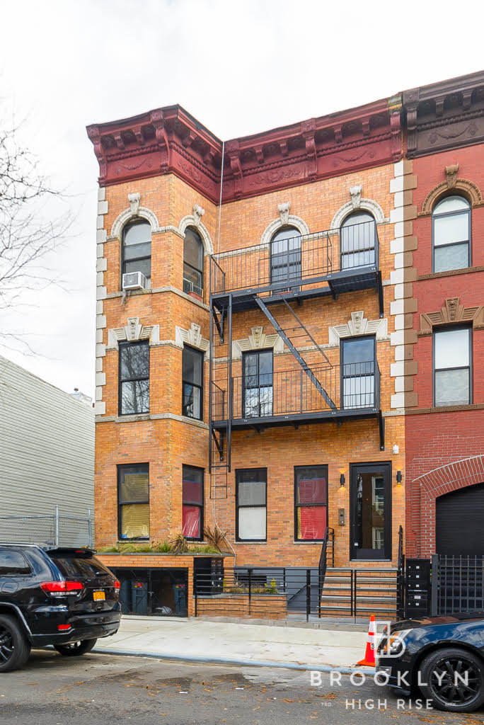 Eldert St - Bushwick 8 Unit Building
