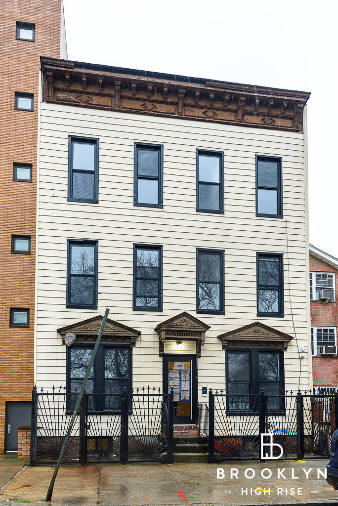 Macdougal St - Bedstuy 8 Unit Building
