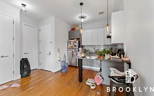 643 Madison Street #4D