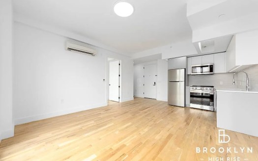 2667 Fulton Street #3R