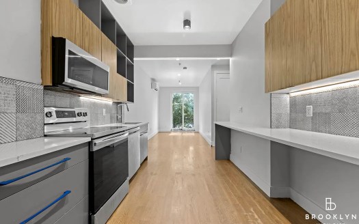 1692 Pacific Street #3F